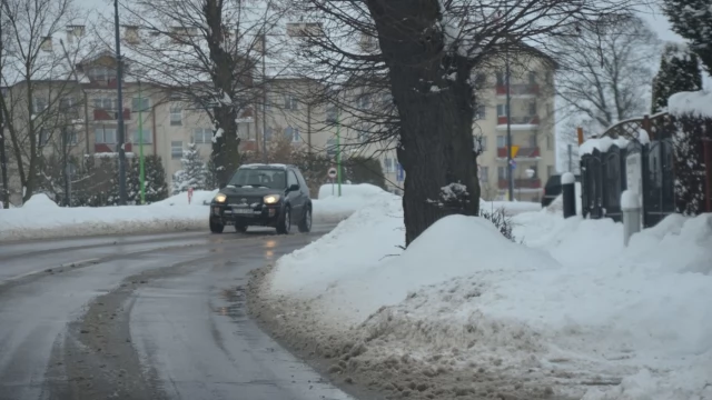 Tczew - Napadało białego puchu, jeszcze go przybędzie. Potem mróz
