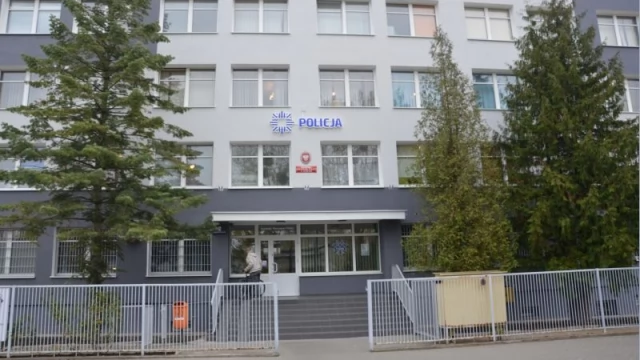 Tczew - Komenda policji jak nowa - na razie z zewnątrz