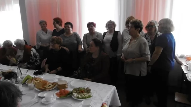 Tczew - Mieszkańcy Suchostrzyg spotkali się na wielkanocnym śniadaniu