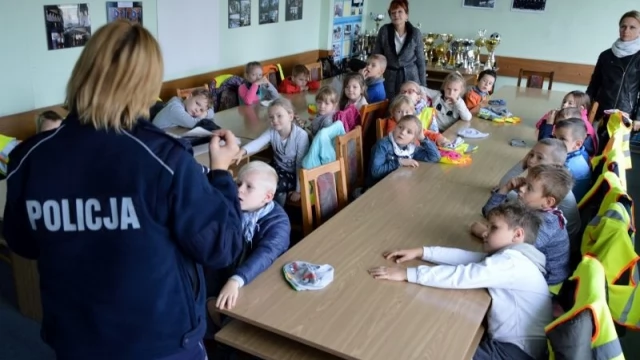 Tczew - Przedszkolaki z wizytą na komendzie