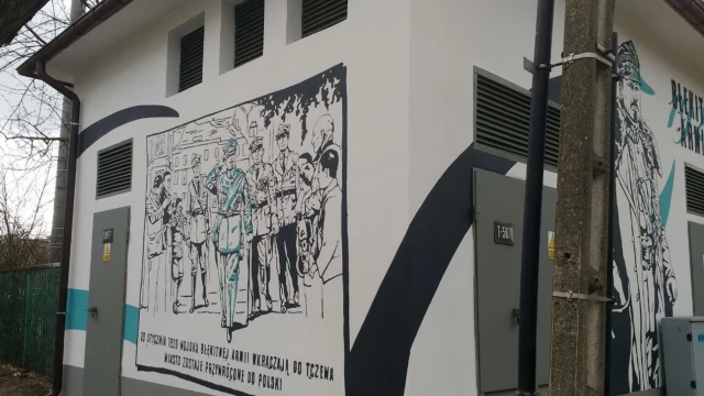 Tczew - Na zaniedbanych transformatorach powstają murale