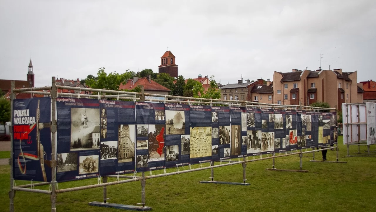 Tczew - Piknik historyczno - militarny na bulwarze
