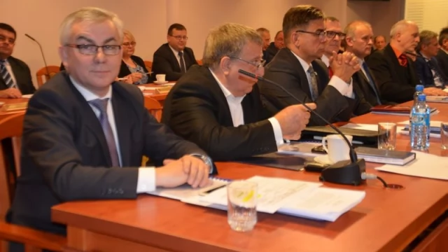 Tczew - Zwrot akcji. Barbara Kamińska z PiSu przewodniczącą Rady, Dzwonkowski starostą [NA ŻYWO]