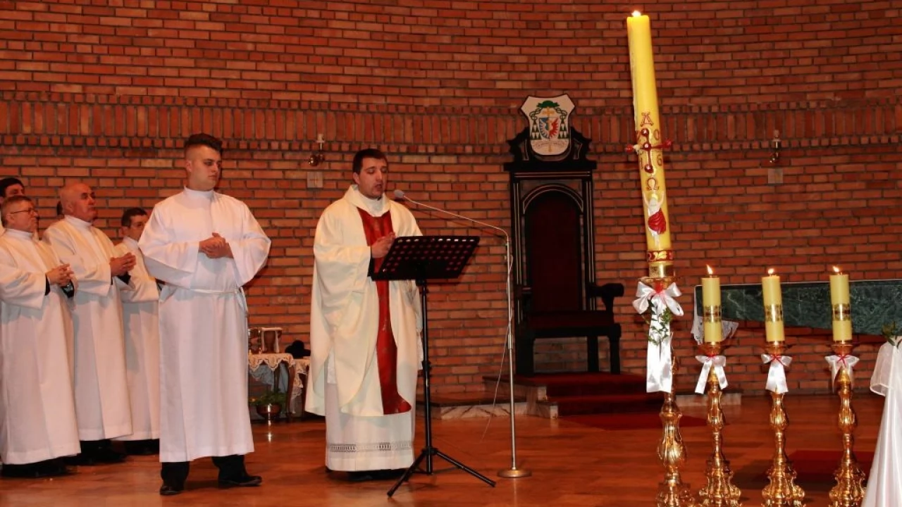 Tczew -  Wigilia Paschalna w parafii pw. NMP Matki Kościoła