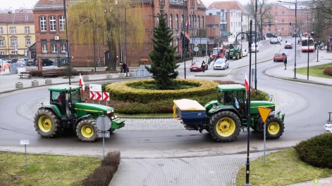 Tczew - Protest rolników. Tczew, rondo przy Placu Piłsudskiego