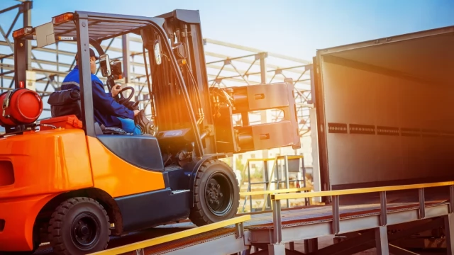 Tczew - Młodszy magazynier logistyk - operator wózka (UDT)