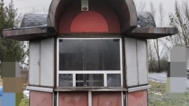 Tczew - Budka, kiosk handlowy, stróżówka