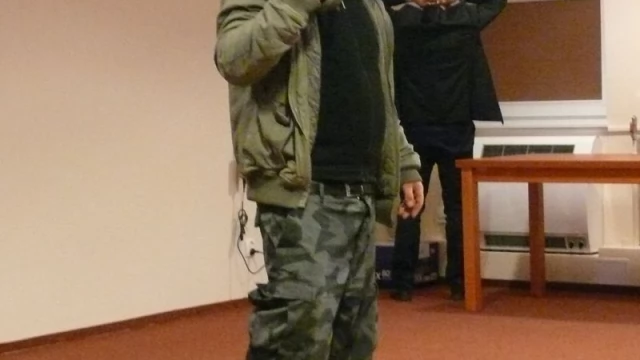 Tczew - 2,5 kilograma trotylu i kałasznikow - "rycerz nocy" sterroryzował pracowników starostwa