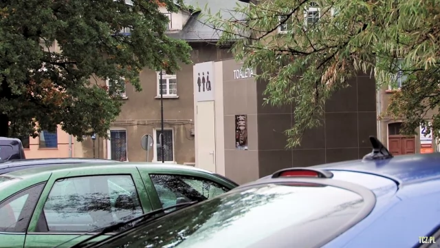 Tczew - Nowe WC w miejscu podziemnego szaletu. "Ludzie się nie znają, ale się poznają"