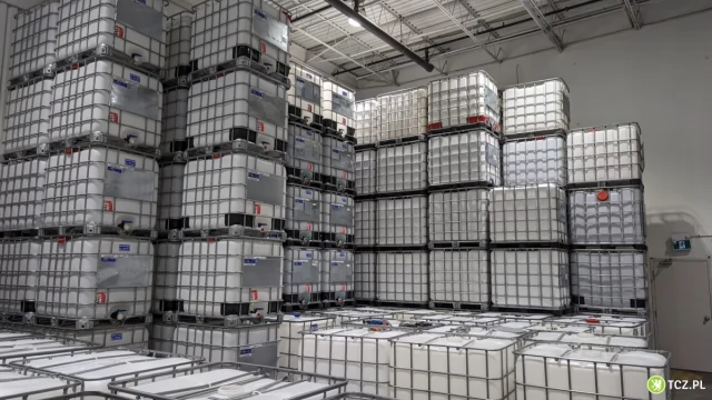 Tczew - Używany zbiornik IBC - wysokiej jakości rozwiązani