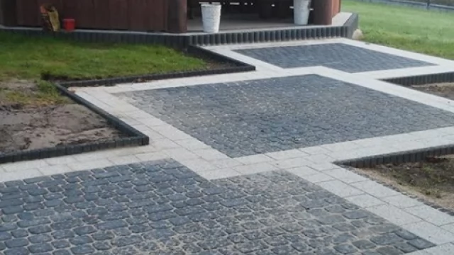 Tczew - Pomocnik brukarza