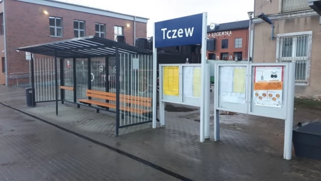 Tczew - Na pomorskich peronach są nowe windy, wiaty i tablice