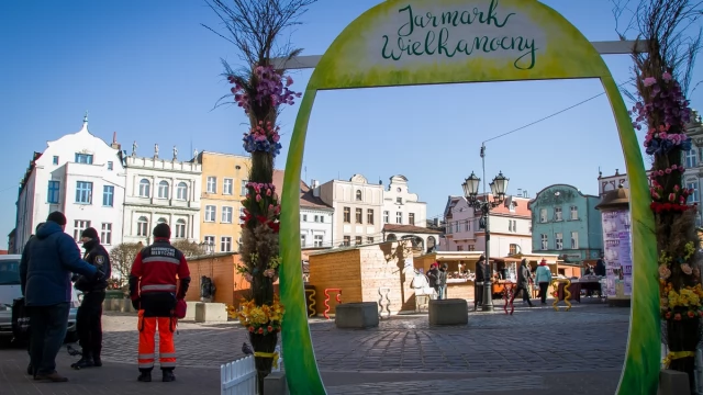 Tczew - Jarmark Wielkanocny. Chociaż niedziela, tu możesz legalnie zrobić zakupy