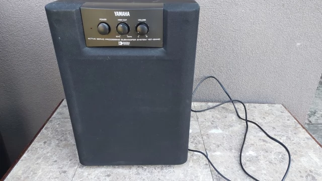 Tczew - Yamaha YST - SW40 subwoofer aktywny