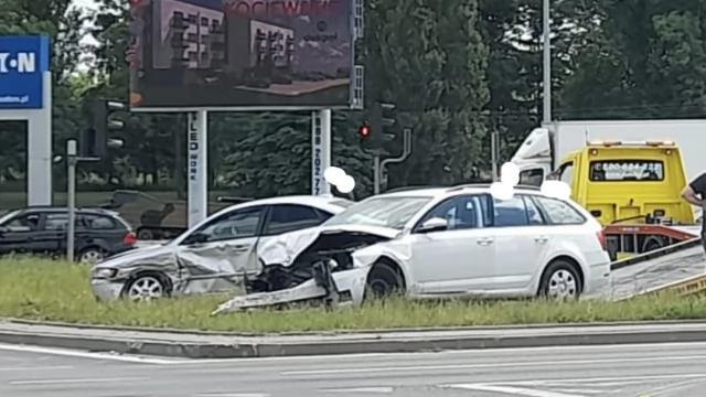 Tczew - Jedna osoba ranna w wypadku na alei Solidarności
