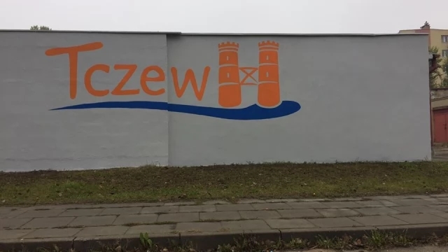 Tczew - Były kibicowskie bazgroły, jest logo miasta