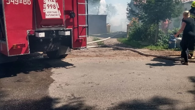 Tczew - Pożar w Międzyłężu. Na miejscu cztery zastępy straży