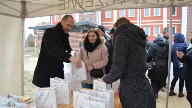 Tczew - Os. Zatorze. 36 rodzin odebrało klucze do nowych mieszkań