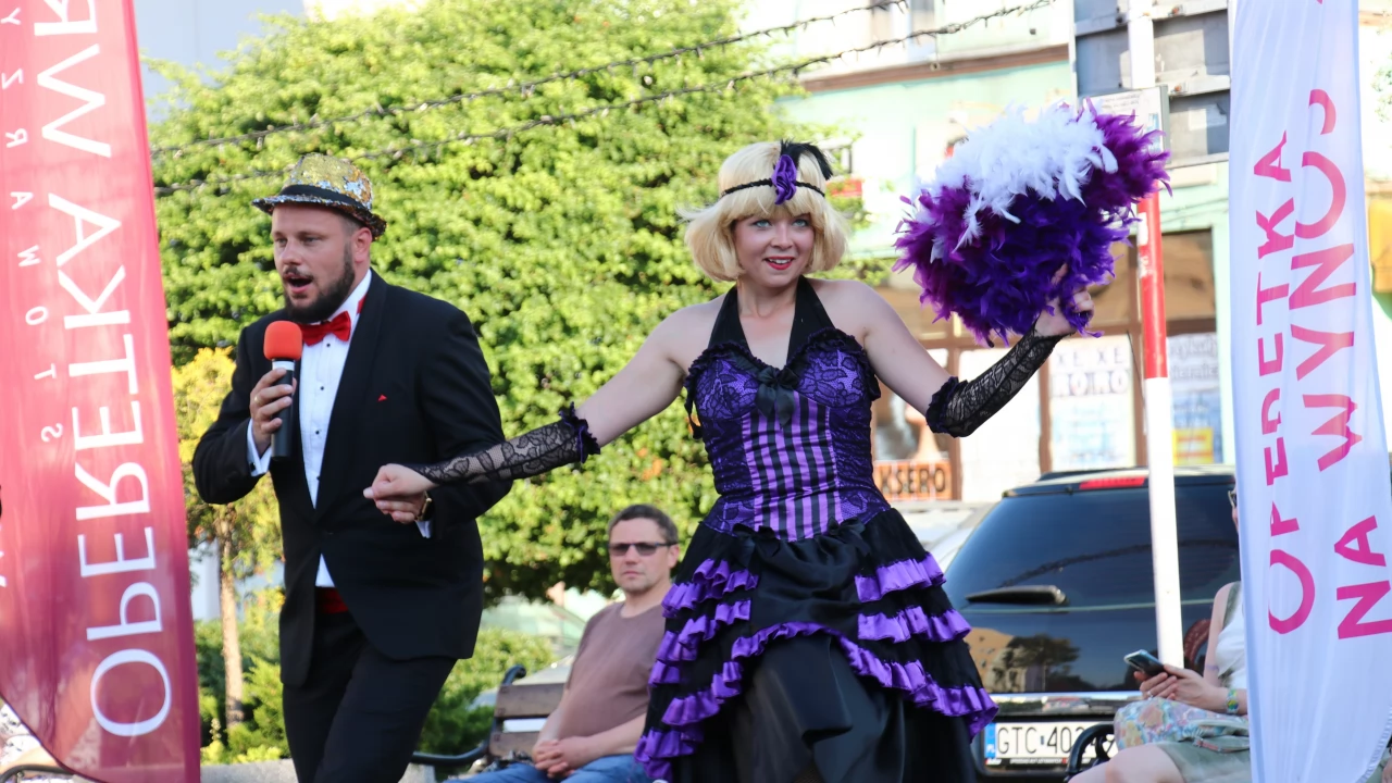 Tczew - "Operetka na WYNOS!" na placu Hallera