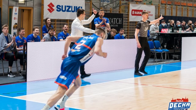 Tczew - DECKA PELPLIN przegrywa w końcówce z Dzikami