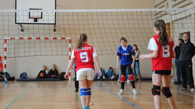 Tczew - Mini-piłka siatkowa. SP Morzeszczyn na pierwszym miejscu