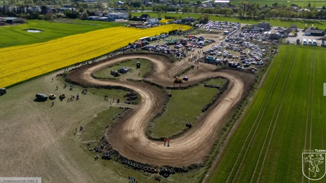 Tczew - Wataha Wrak Race. Ryk silników, tumany kurzu i ogromne serca