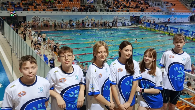 Tczew - Srebrny medal Kornelii Gzelli w Zimowych Mistrzostw Polski młodzików 13-letnich w pływaniu