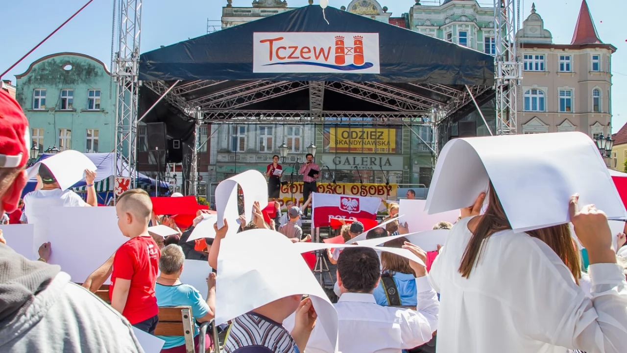 Tczew - Dzień Godności Osoby Niepełnosprawnej. Wystąpił CZESŁAW ŚPIEWA SOLO ACT