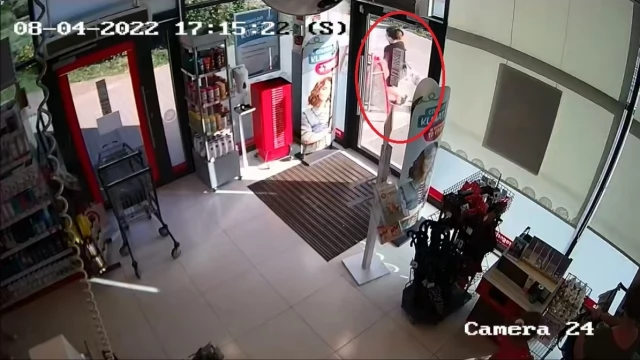 Tczew - Dog argentyński pogryzł mężczyznę na przystanku! Opiekunka uciekła