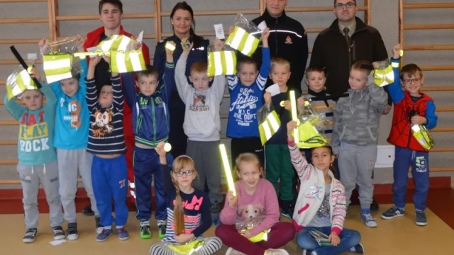 Tczew - Policjantki spotkały się z pierwszakami ze Swarożyna