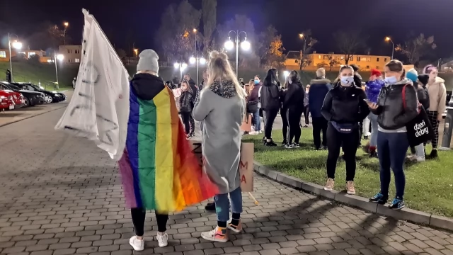 Tczew - Protesty ws. aborcji nie ustają. "Wybaczcie utrudnienia, Tczew ma rząd do obalenia" [FILM]