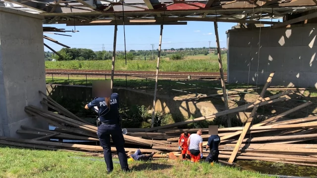 Tczew - Wypadek przy remoncie mostu! Zawaliło się rusztowanie - są ranni