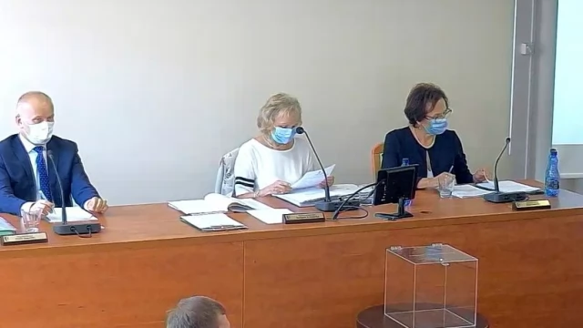 Tczew - Starosta tczewski, Mirosław Augustyn pozostaje na stanowisku. Wielogodzinna sesja Rady Powiatu
