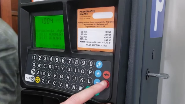 Tczew - Radni zajmą się strefami płatnego parkowania. Uchwała na wrześniowej sesji