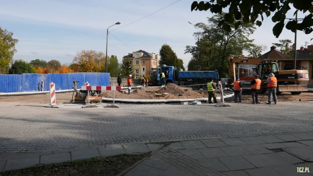 Tczew - Sobota a praca przy budowie ronda wre [FOTO] [bez komentarza]