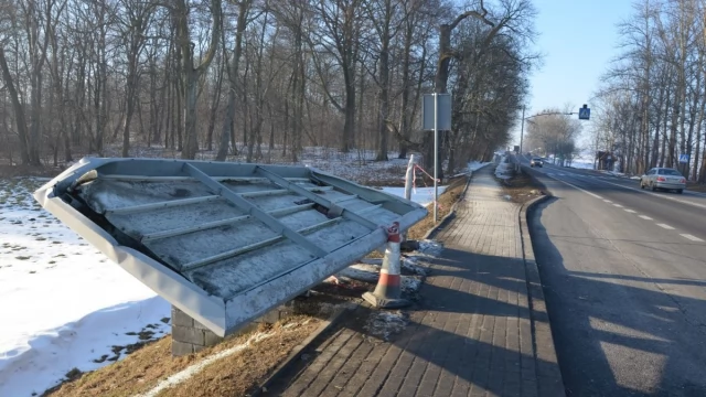 Tczew - Nie było wypadku, ani kolizji, a przystanku nie ma. Co tu się stało?