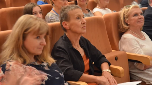 Tczew - Ruszył Zlot Szkół Sienkiewiczowskich. Wśród gości m. in. znana aktorka i prawnuczka pisarza
