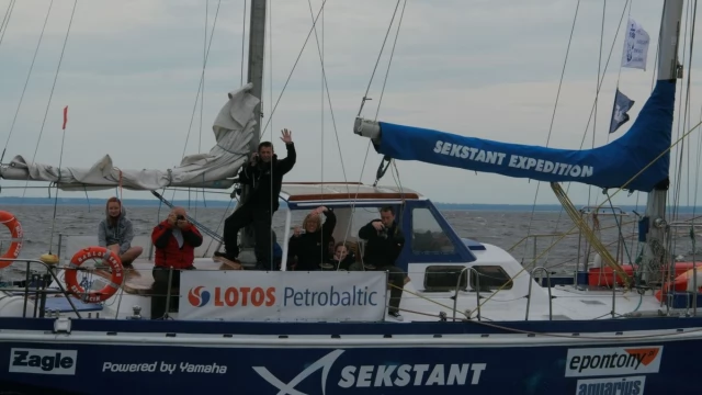 Tczew - Rosyjska Arktyka 2013 - s/y Barlovento II wziął udział w Paradzie Żagli w Petersburgu