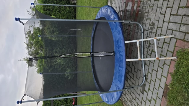 Tczew - TRAMPOLINA OGRODOWA 252 CM 8 FT SIATKA DRABINKA
