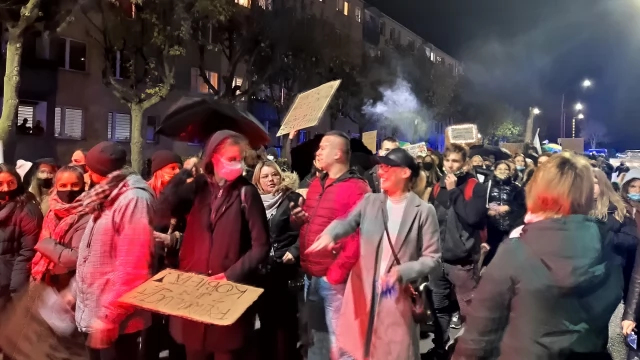Tczew - Tczewianie znowu wyszli na ulice. #StrajkKobiet [WIDEO]