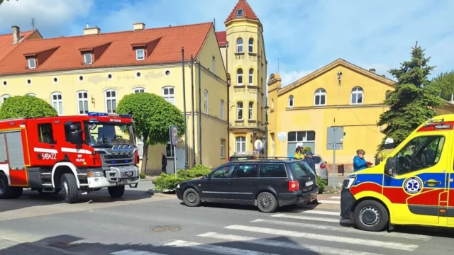Tczew - Wypadek w Pelplinie. Poszkodowany motorowerzysta