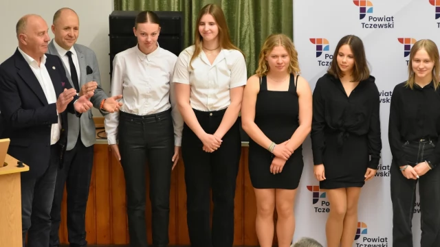 Tczew - Starosta nagrodził działaczy kulturalnych i sportowych