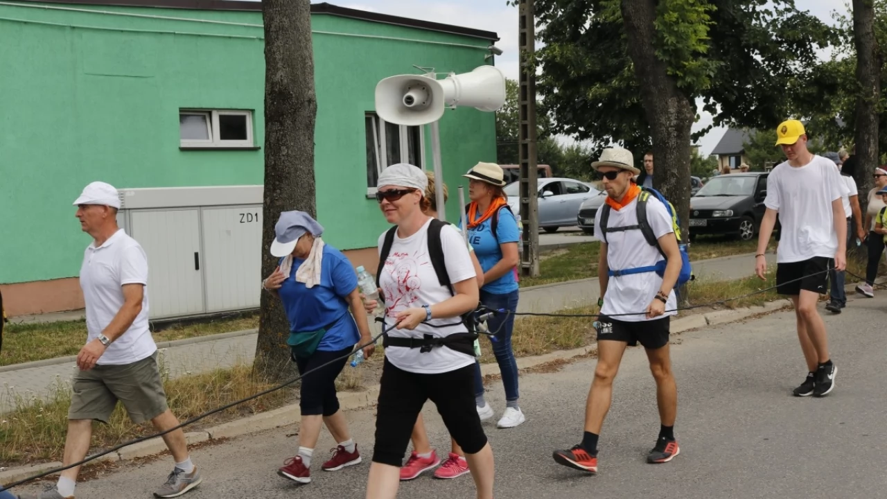 Tczew - Tczewska pielgrzymka wyruszyła na Jasną Górę