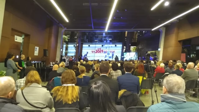 Tczew - Gdańsk wspomina Pawła Adamowicza w pierwszą rocznicę tragedii