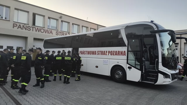 Tczew - Kolejni strażacy z Pomorza jadą walczyć ze skutkami powodzi