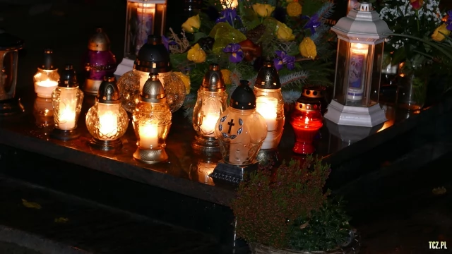 Tczew - Cmentarz nocą z dnia 1.11.2016 - godz. 23 [FOTO] [bez komentarza]