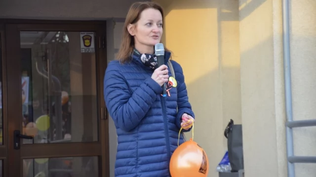 Tczew - Manifestacja pod delegaturą kuratorium. "Oświata stoi nad przepaścią"