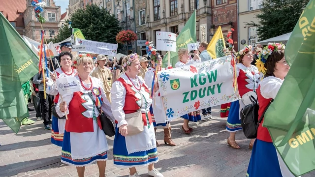 Tczew - Kociewie podbija Gdańsk - rekordowy Korowód i moc atrakcji na Święcie Kociewia