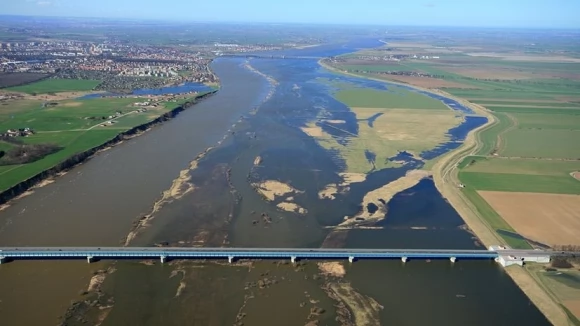 Tczew - Fala na Wiśle. "Stan techniczny obiektów przeciwpowodziowych dobry"