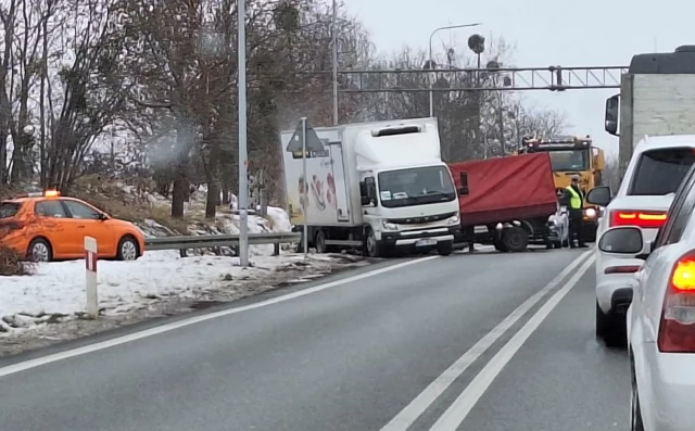 Tczew - Wypadek w Czarlinie. Jedna osoba ranna